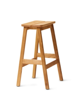 Form & Refine Angle Hocker Eiche